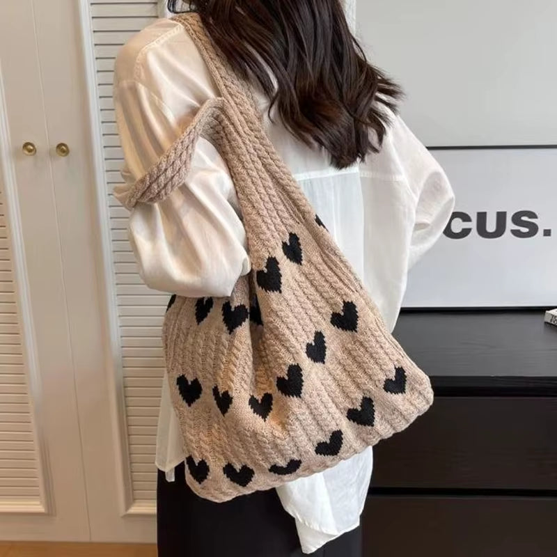 Women Knitted Bag Woven Love Heart Pattern Wool Portable Shoulder Bag Shopping Bags Workers Students Daily Commuter Bags